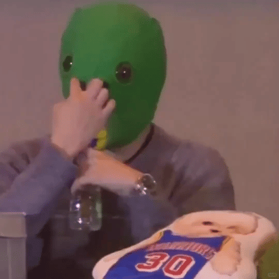 钟辰乐澄清抠鼻子钟辰乐澄清抠鼻子事件辰乐没有苏坡抠马鼻～ ​ ​​​