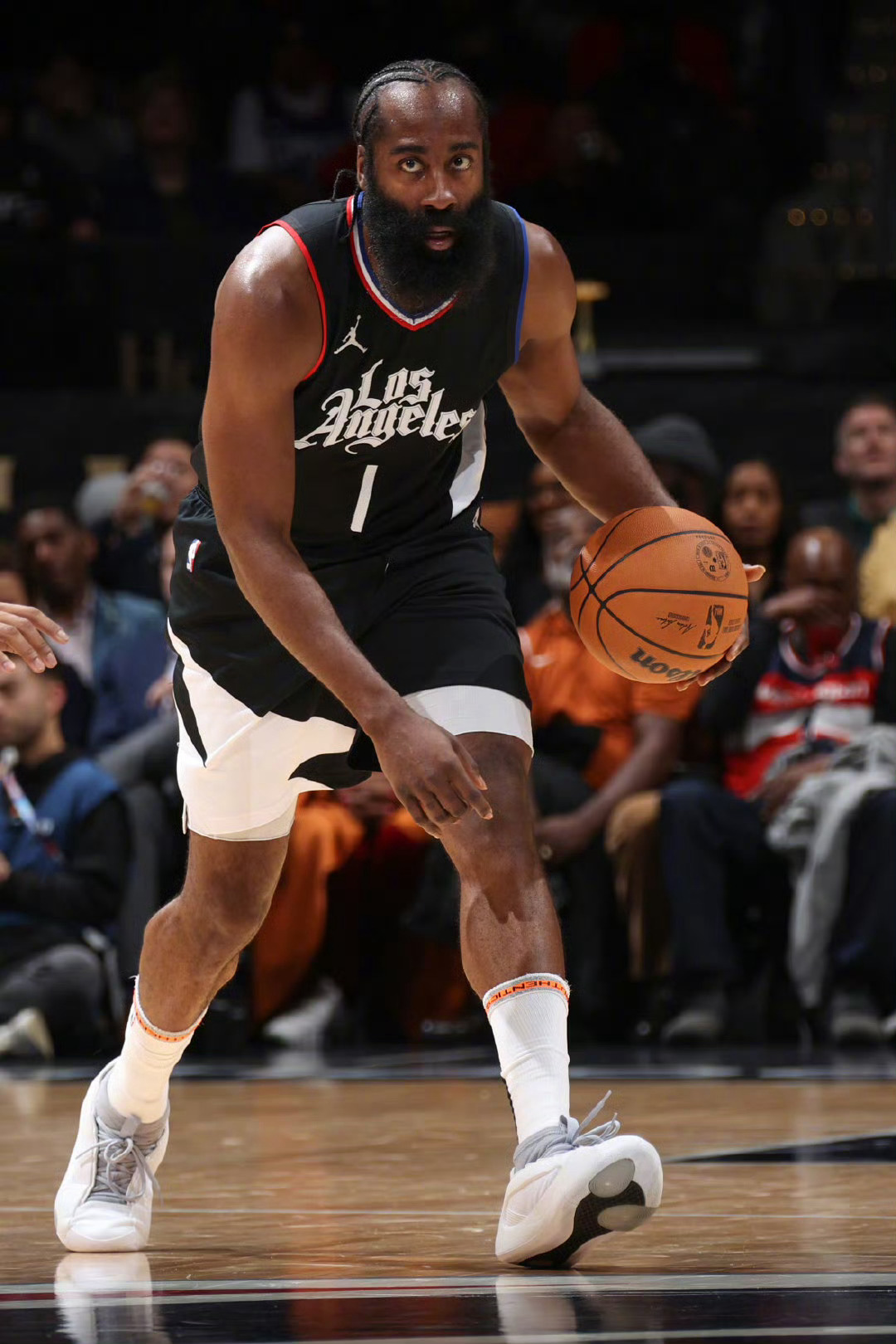 美媒体：哈登今年夺冠，历史地位将超越杜兰特[并不简单][并不简单]1、哈登历史三