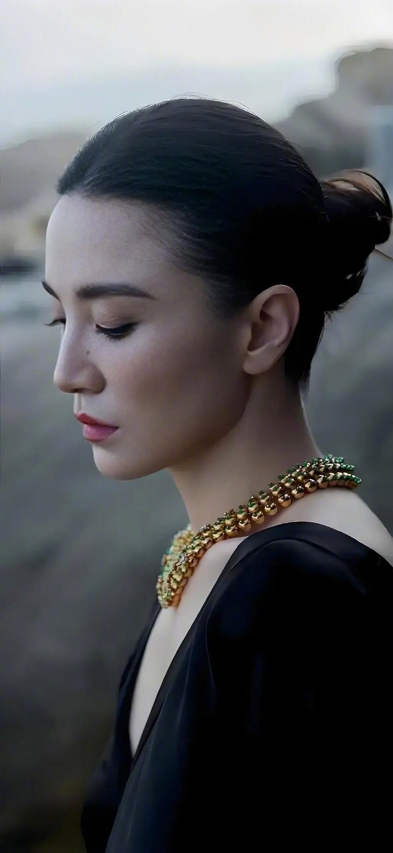 网友说观众喜欢才是最大的褒奖，只知道嬛嬛家喻户晓长爆14年，宋佳却还没诞生超级经