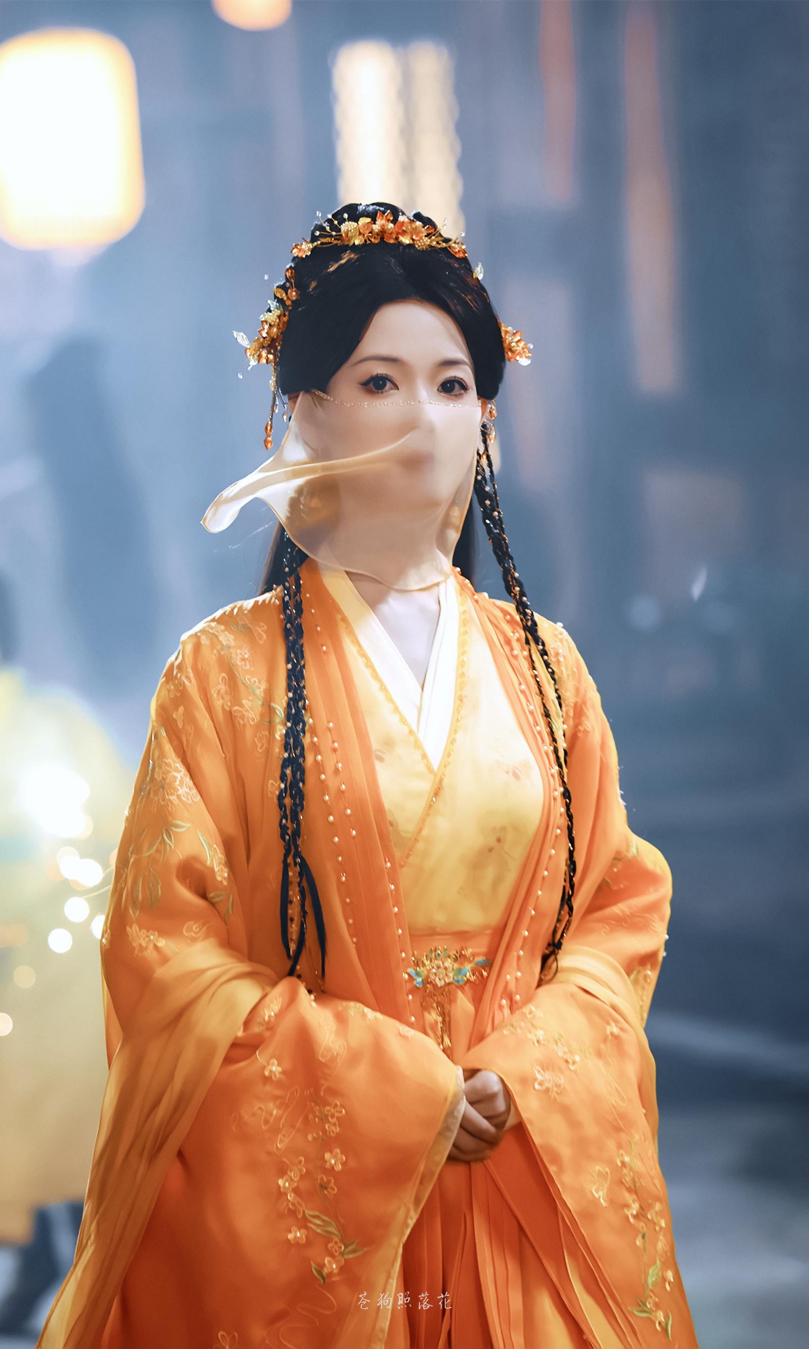 陈瑶 《照镜辞》扶微壁纸-橙衣+小辫子+面纱 ​​​