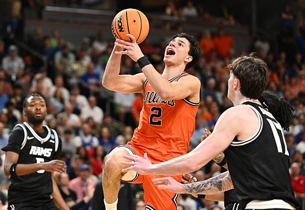 疯三第二轮，全美第13号种子伊利诺伊大学以76比55战胜了VCU，挺进16强，接