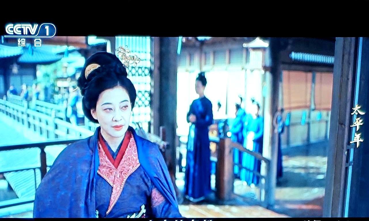 梅婷演技穿帮了？新剧女侠，竟是《六姊妹》大姐换了身古装。
 
你是不是也有这种感