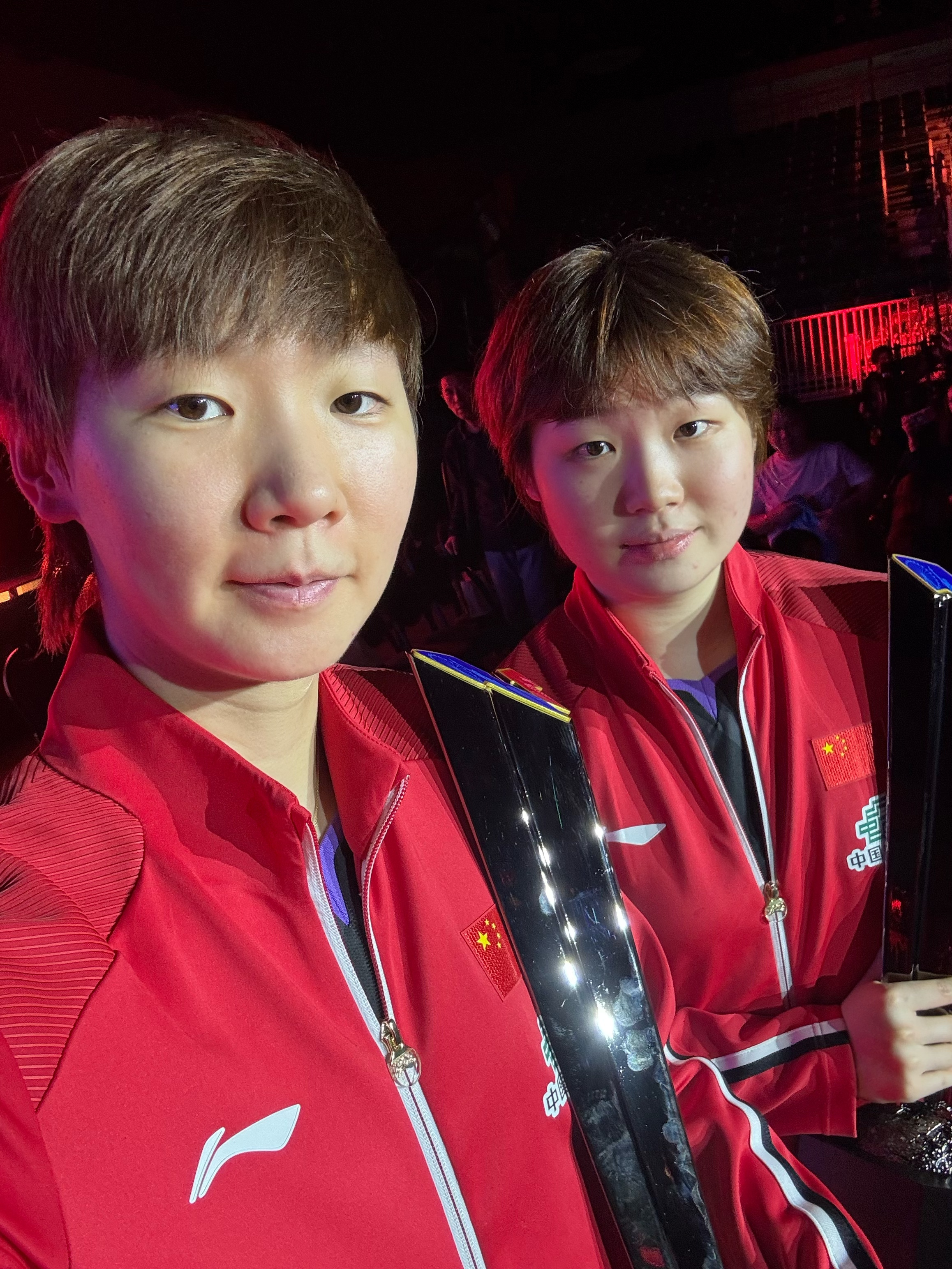 【WTT美国大满贯2026】｜20260704女双冠军自拍🤳王曼昱蒯曼美国大满