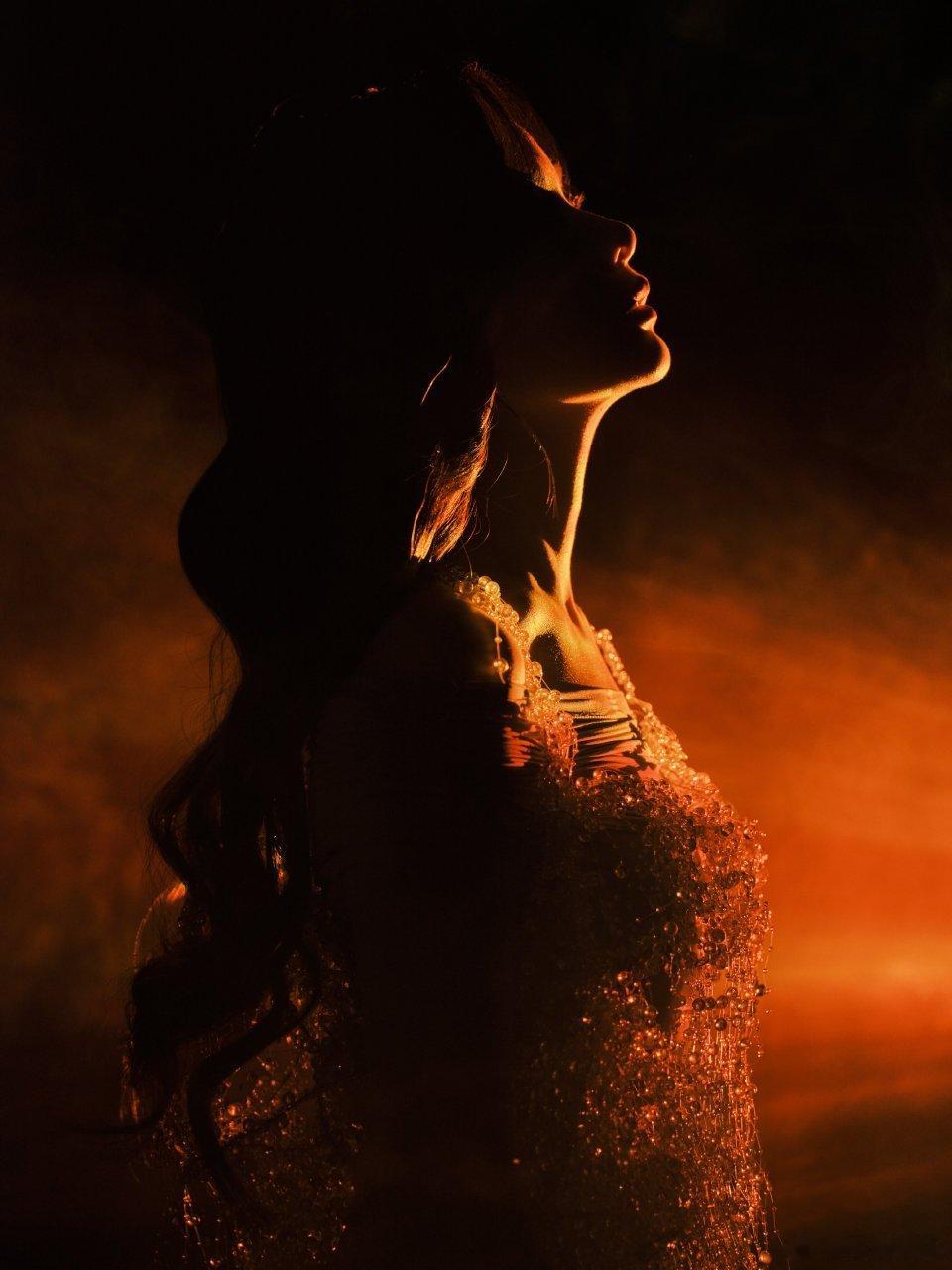 #硬糖少女303##陈卓璇# 今日份糖妹新鲜物料陈卓璇工作室更新新歌预告写真从曝