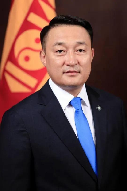 9月28日，据央广网等媒体报道，蒙古国国家大呼拉尔主席（议长）阿玛尔巴伊斯格楞当