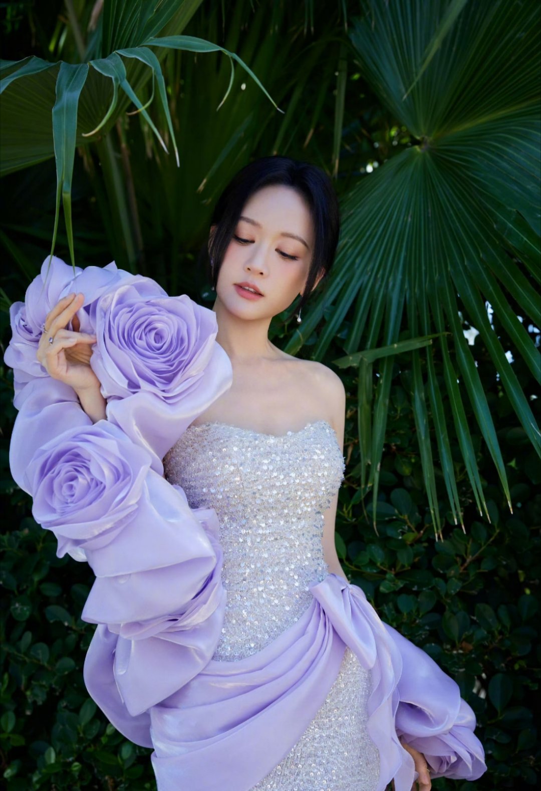 陈乔恩腊八快乐！！原来这就是佳节福利！！！美成这样啥意思