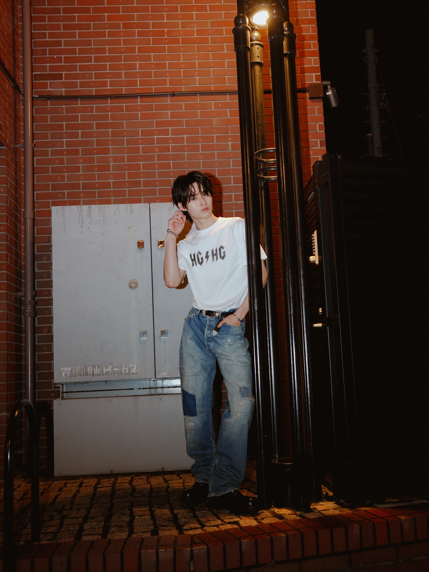 藤岡真威人（shoot with 📸🌙この夏はhysのTシャツとデニムで！h