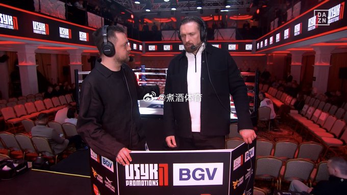 拳坛速递 在重启自己的推广公司后，首场赛事在今天落下帷幕。网页链接奥列克桑德·乌