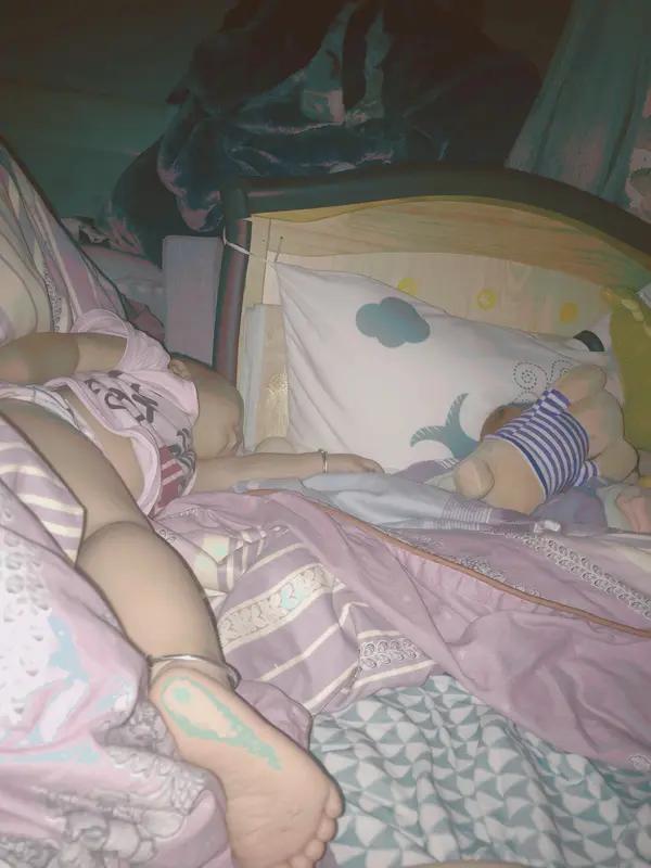 娃娃晚上精力旺盛不爱睡觉怎么办? 娃娃晚上精力旺盛不爱睡觉，真的会让家长头大。我