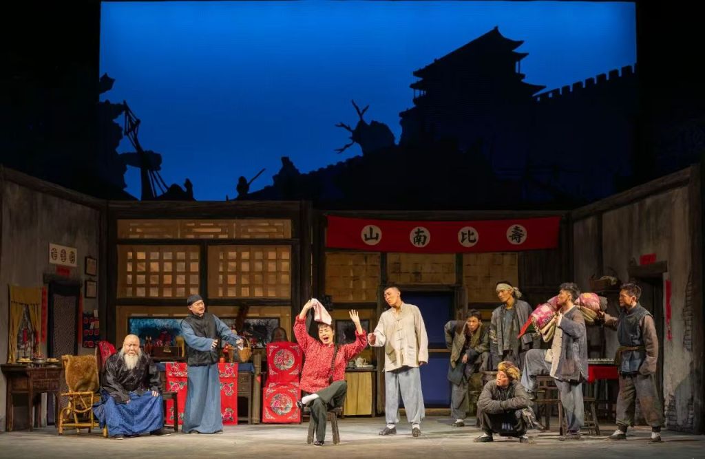 在经典中探寻时代回响，北京人艺《骆驼祥子》二轮收官
