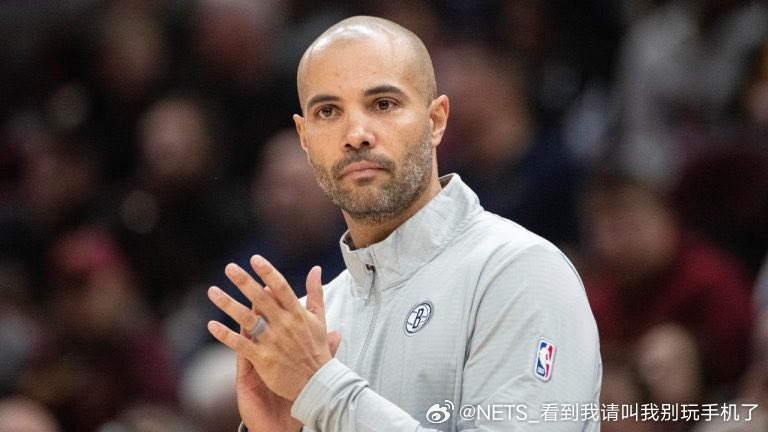 布鲁克林上赛季的节奏仅排在第25位（97.1），同时进攻效率排名第30（108.