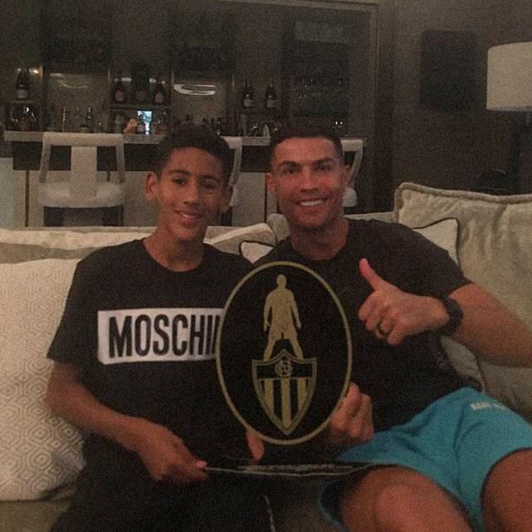 JJ·加布里埃尔和C罗。halamadrid ​​​
