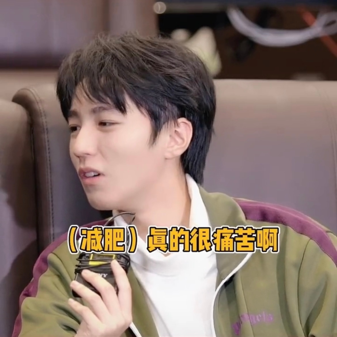谁能抵挡这样的撒娇😇你要月亮我也摘给你 