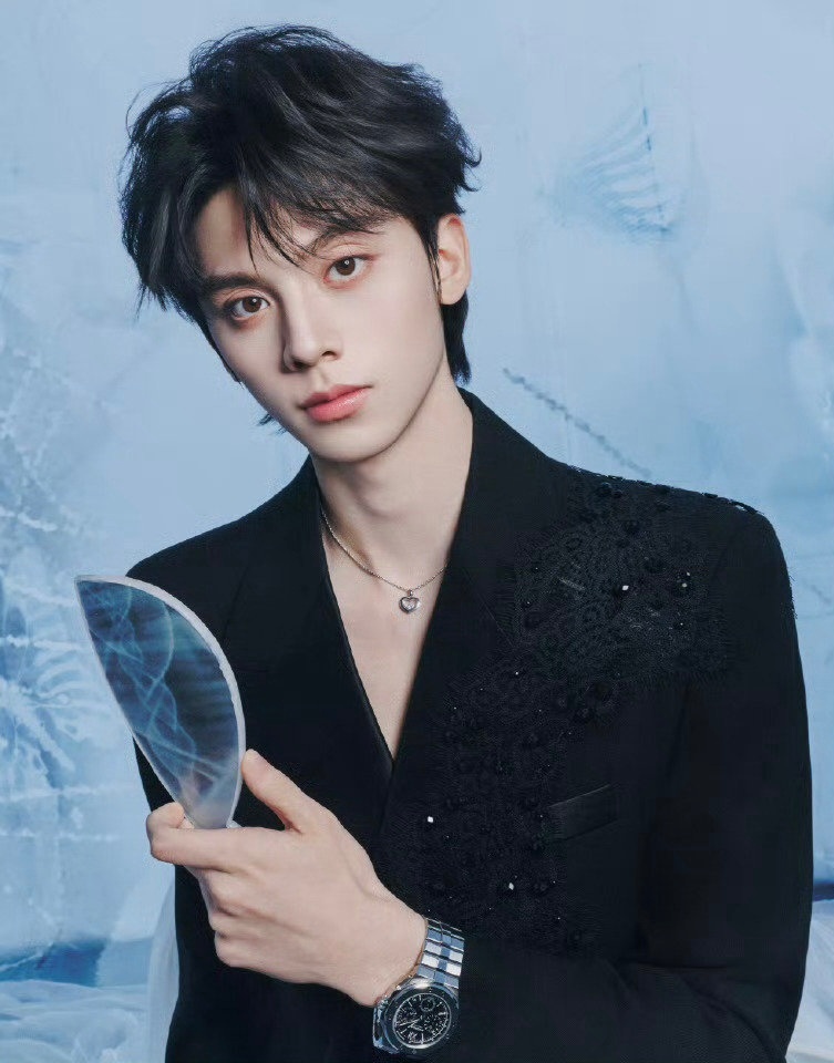 左航 生日快乐🎂新岁闪耀，扬帆起航✨左航0522生日快乐 左航 廿岁驭光 其意