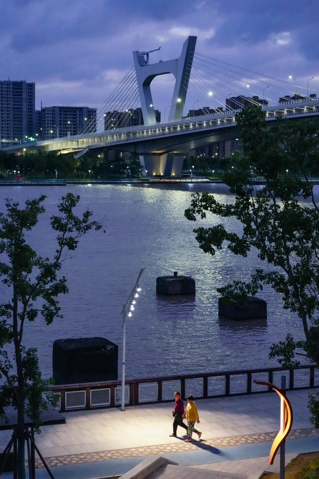 瞧瞧这座桥|落日晚霞蓝调真的美疯了❗️