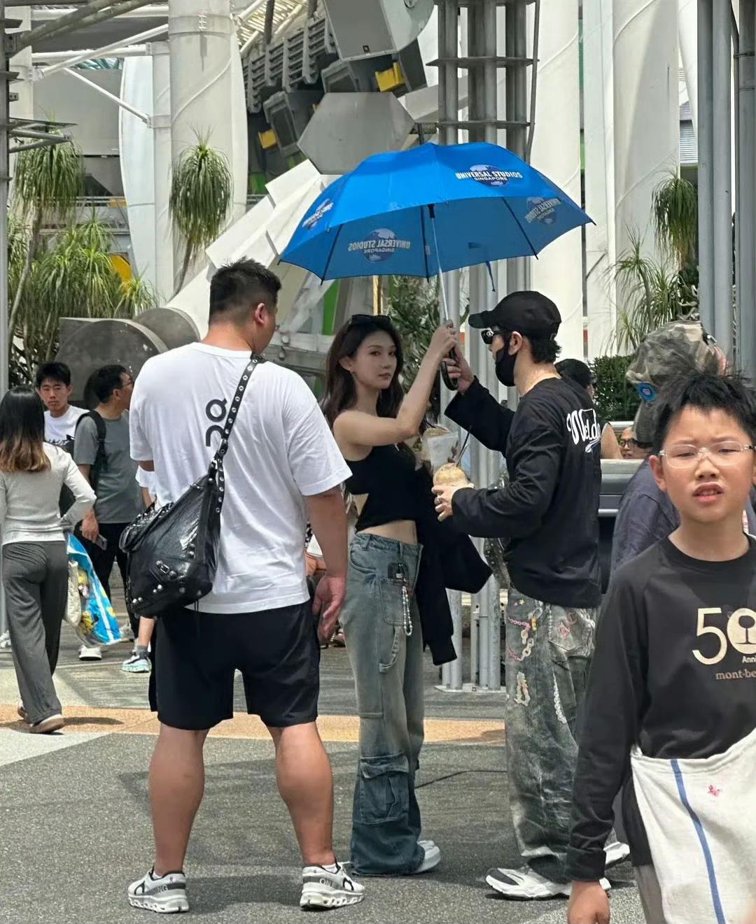 黄晓明和Angelababy离婚四年现在再看已经是今非昔比了，Angelabab