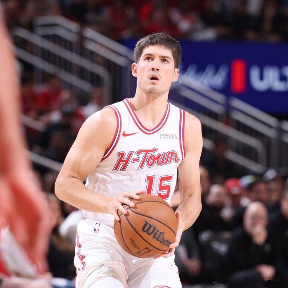 重磅致敬里德·谢泼德，他打满了全部82场比赛！最终数据如下：场均13.5分 | 