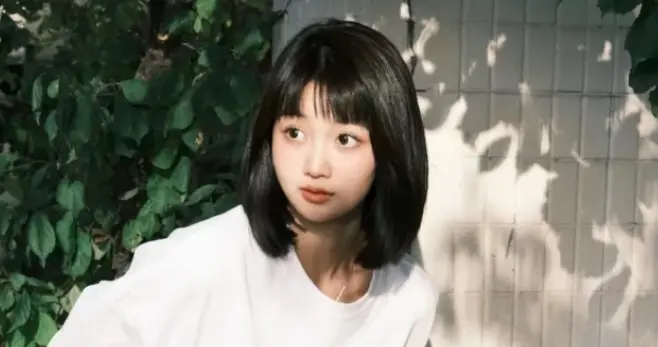 买超事件女生身份被扒，同名网友赶紧辟谣，评论区成了欢乐海洋