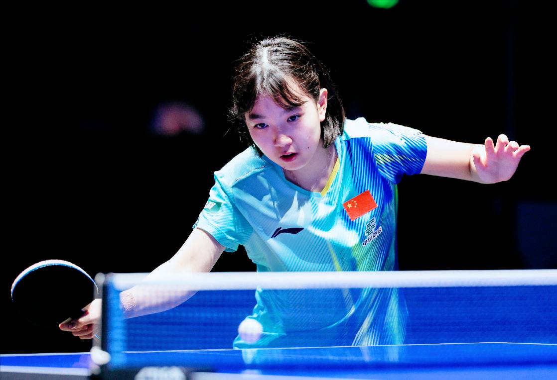 16岁天才少女杨惠泽2:3惜败给全日锦第三名的横井。
今天杨惠泽打的真不错，
如