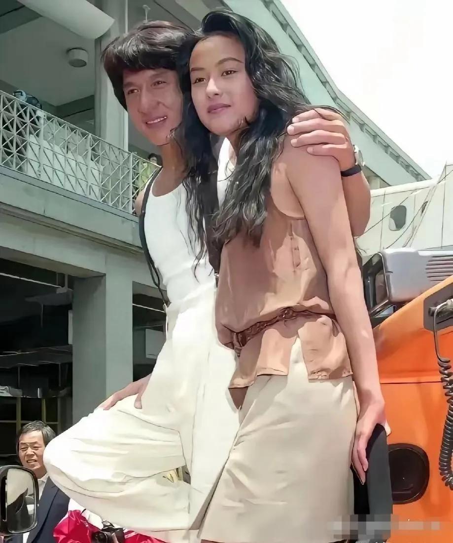 成龙曾经说过，自己的这一辈子相当于平常人的十辈子。此话一点不假，反而感觉还有点谦