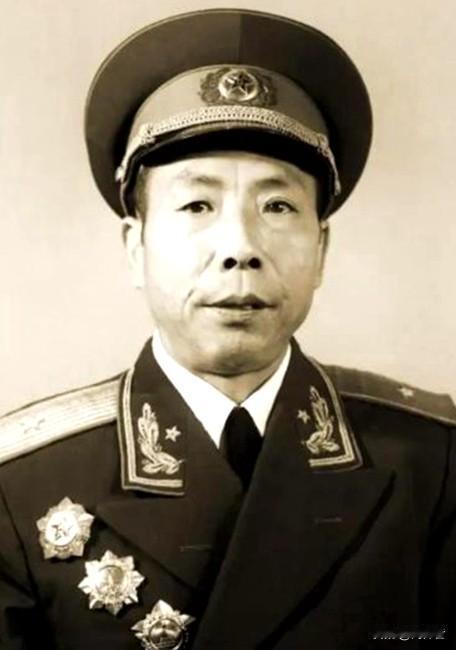 《亮剑》中的骑兵连长确有其人

况玉纯（1913-1989），湖北省红安县人，享