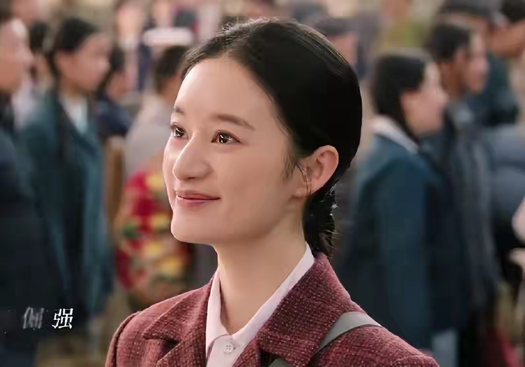 方穆静提离婚为科研自由嫁瞿桦，却困于替身心结，方穆静远走异国提离婚，谁知背后是瞿