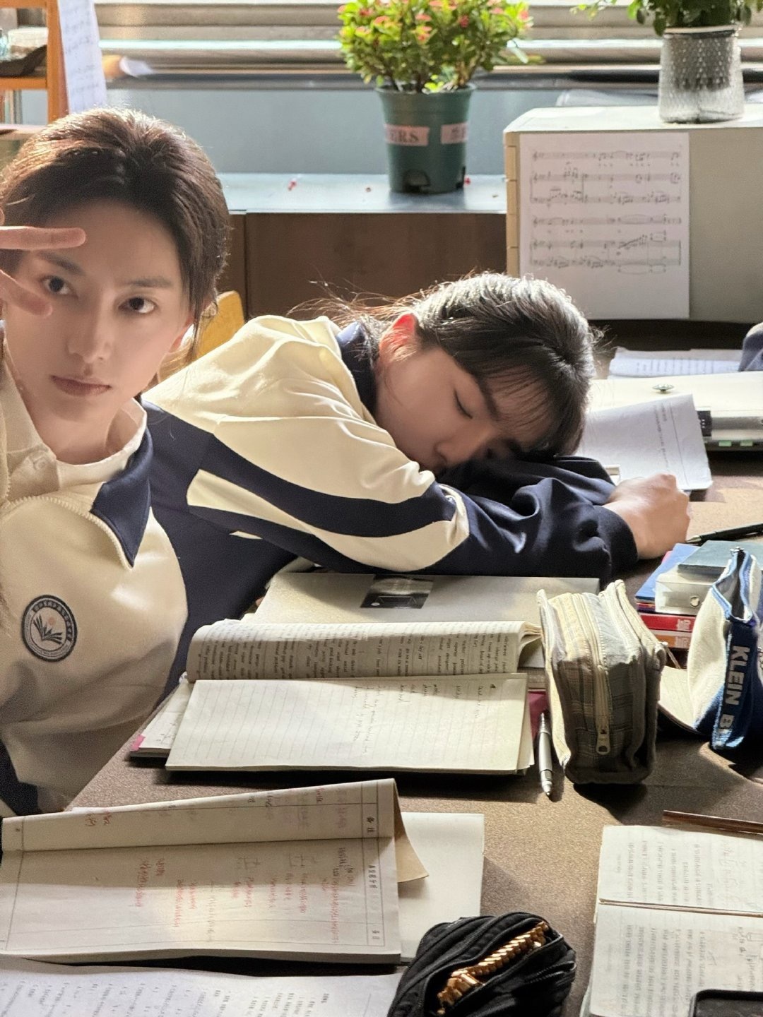 苏晓彤新剧我比男主更先爱上女主别说顾铭夕了我都已经狠狠爱上女主了！怎么会有庞倩这
