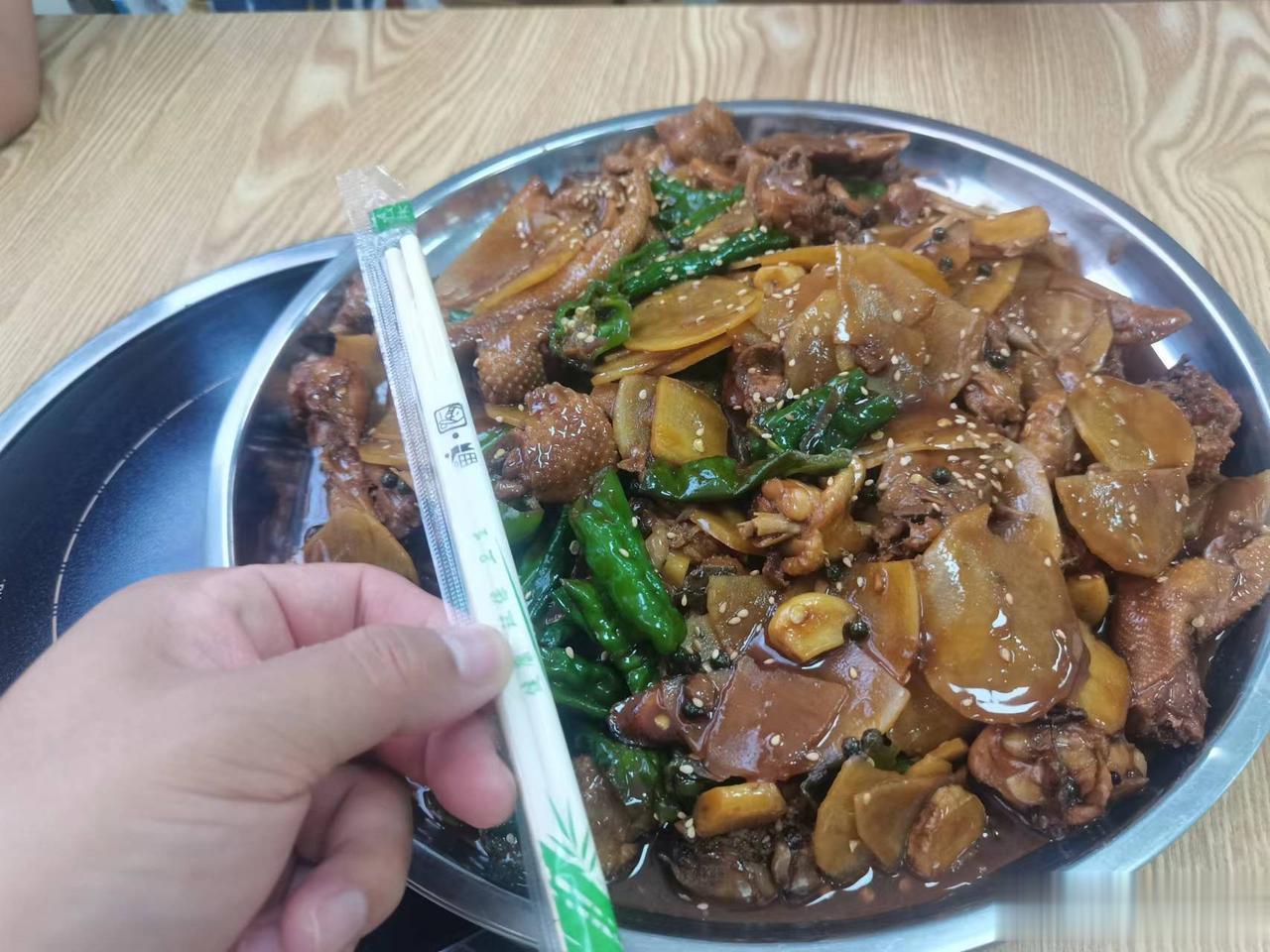 #创作大师挑战赛#也不知道自己得了啥病，外面饭馆的饭越来越吃不下了！记得上大学那