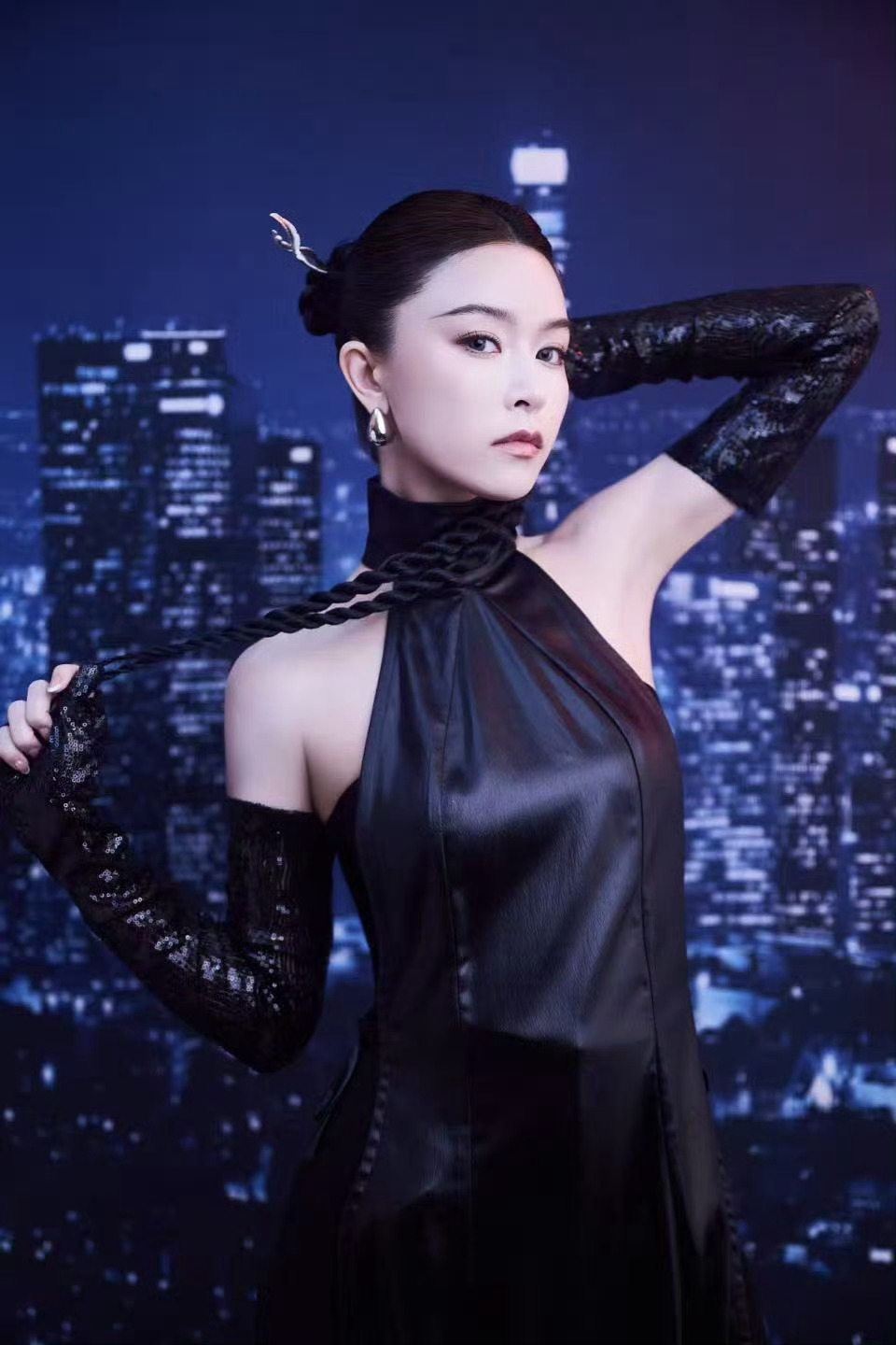 文咏珊被系统识别成AI生成了 文咏珊这颜值是真的逆天！活动现场未来机械姬造型又酷