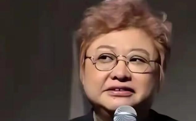 7月8日，知名记者杜恩湖曝出一则消息，犹如一颗石子投入平静湖面，再次将韩红与《天