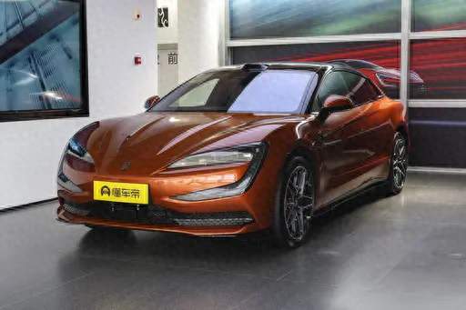 深度体验仰望 U7 EV：60-90 万预算，运动豪华旗舰轿车优选