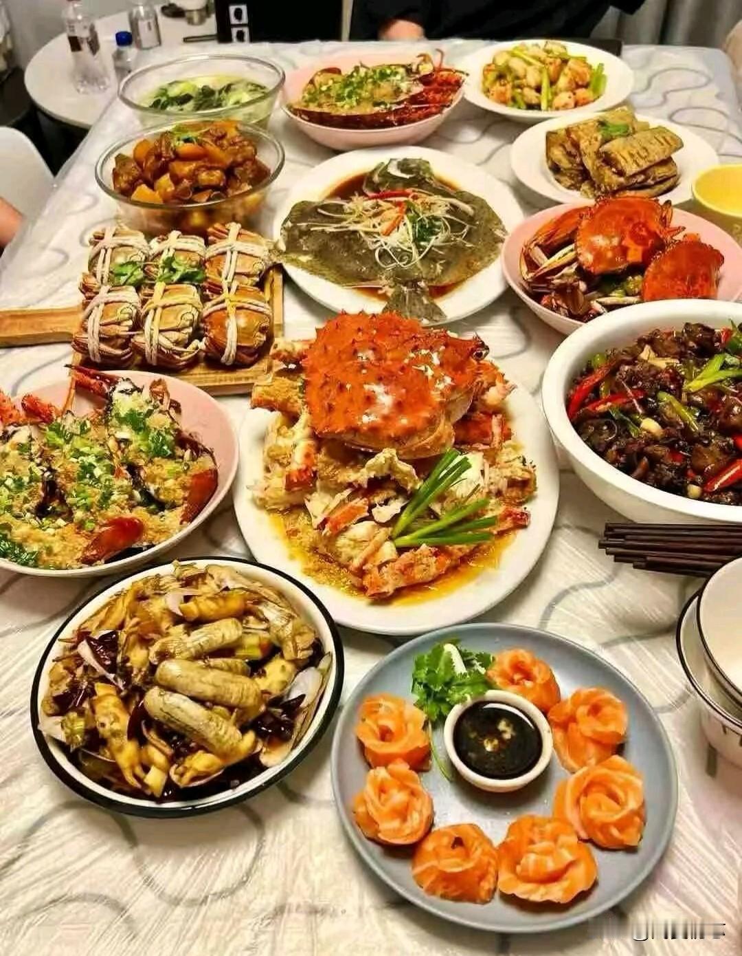 美味海鲜大餐，满足你的味蕾！