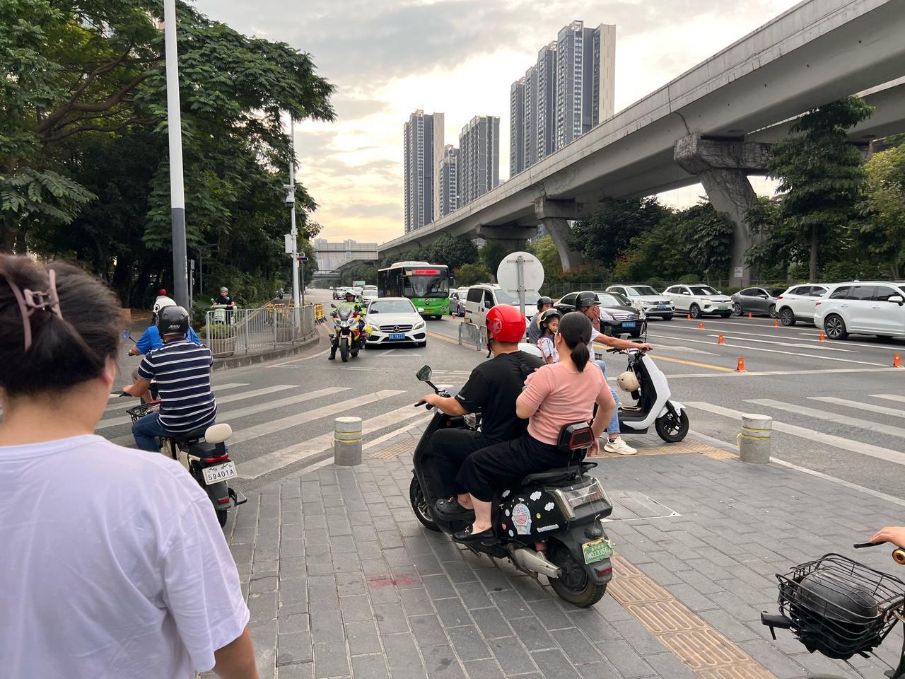 于海青：为何说在深圳创业生活压力极大？这是一座特别年轻的城市，因为每一个人在城市