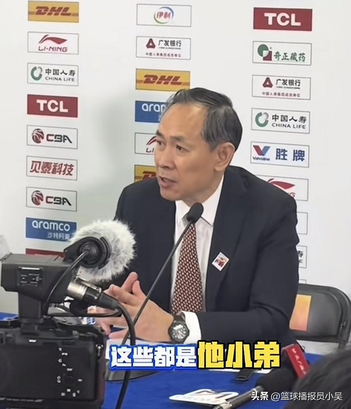 许利民：“麦基是队里的老大哥，因为他年龄最大，第二他经历了奥运会，经历了NBA冠