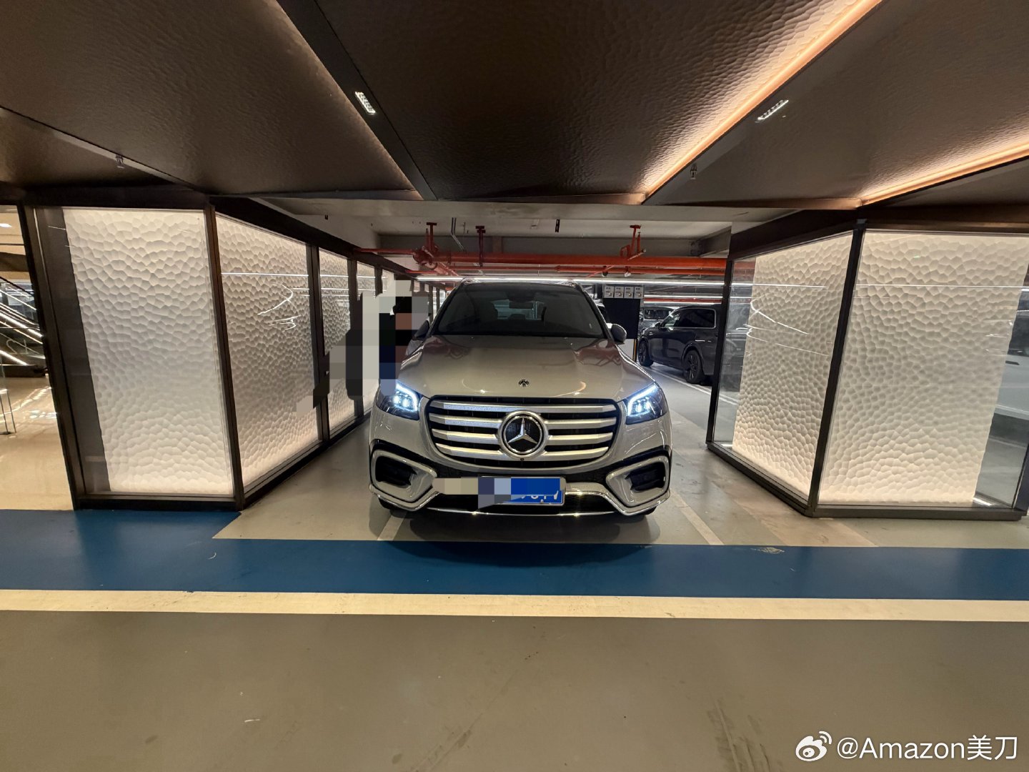 满分停车位！ 深圳·ARC'TERYX始祖鸟(深圳罗湖万象城店)