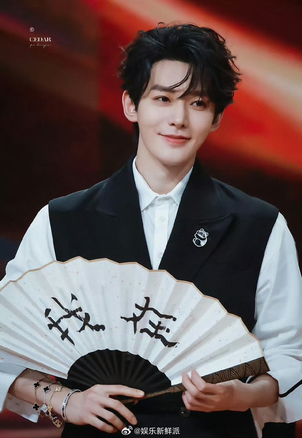 派酱安利 邓为还是太全面了 颜值与时尚感太绝了，任何造型都能精准驾驭，松弛感里藏