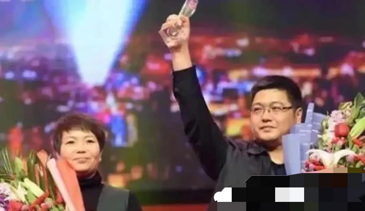 河北一男子，婚后不想工作，靠妻子供他读书，6年后，丈夫终于学有所成，没想到，妻子