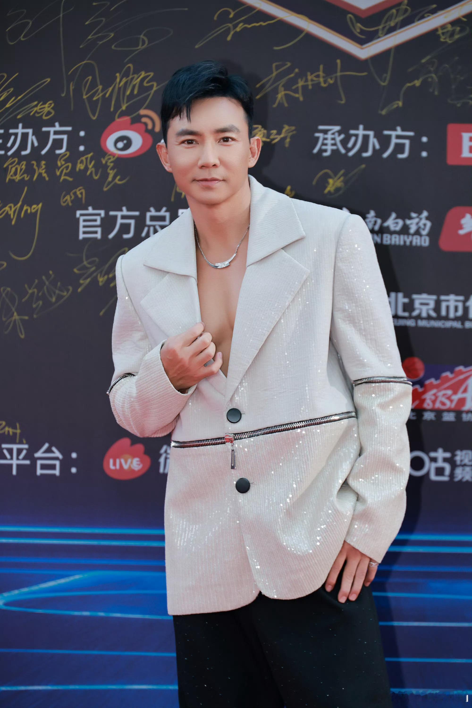 刘畊宏又好听了刘畊宏三公能力者舞台全开麦直播现场，刘畊宏交出亮眼答卷，三公能力者