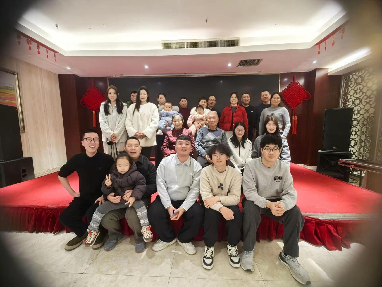 团团圆圆过大年！