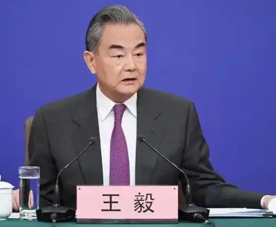台湾不愿意“一国两制”，王毅外长曾对此回应，那就满足你们，从此以后台湾就只有一个