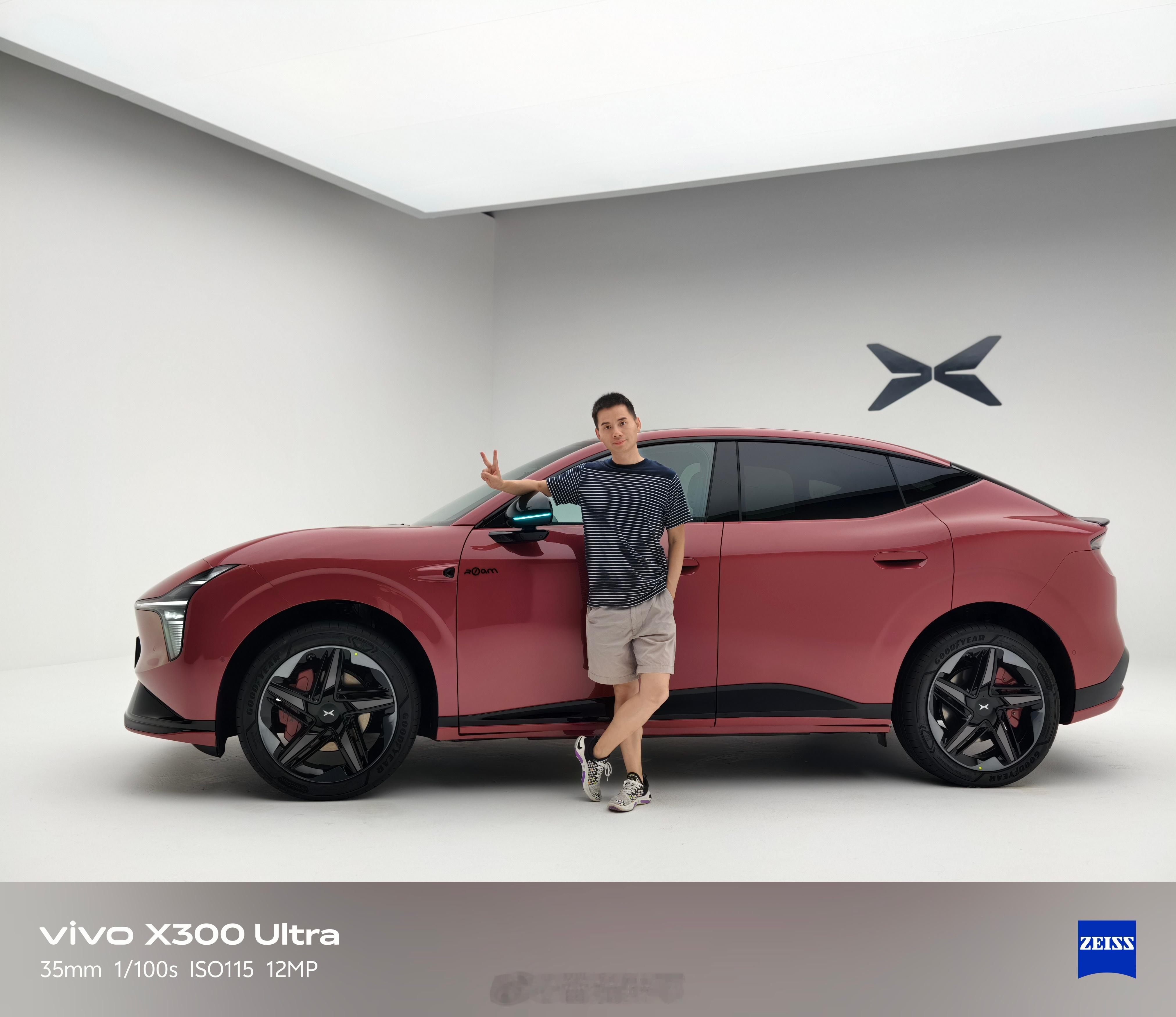 小鹏 MONA L03……乌梅子酱YYDS。静态拍完爆款无疑我真不知道年轻人要怎