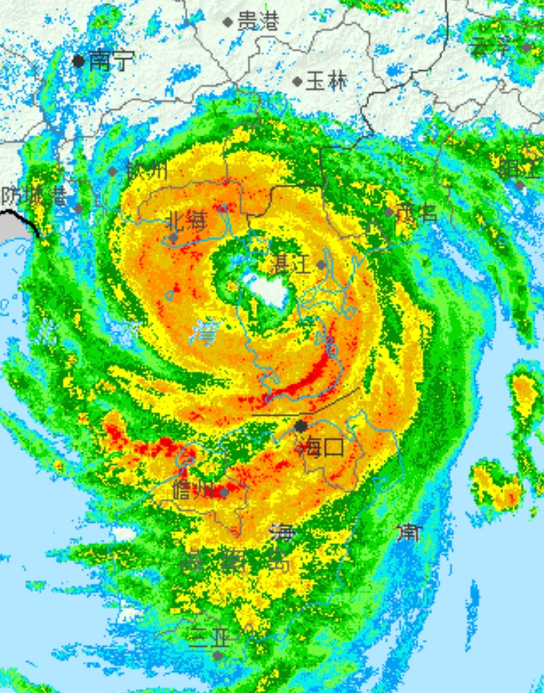 湛江市区正在回南风最猛烈时段