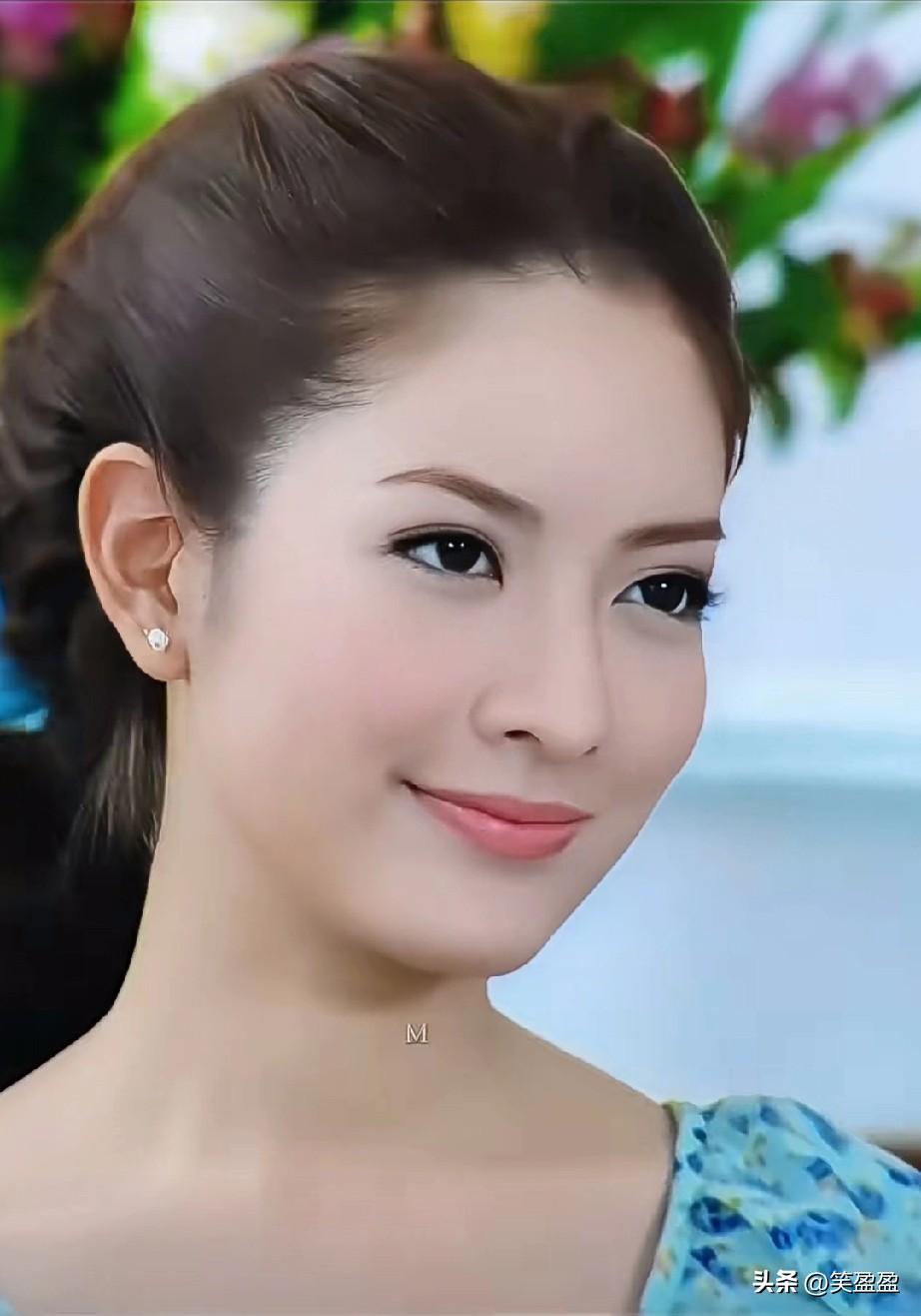 为了渣男息影7年
现在aff独美专心搞事业 
当时特别喜欢瓦妮达的裙子
每一件都