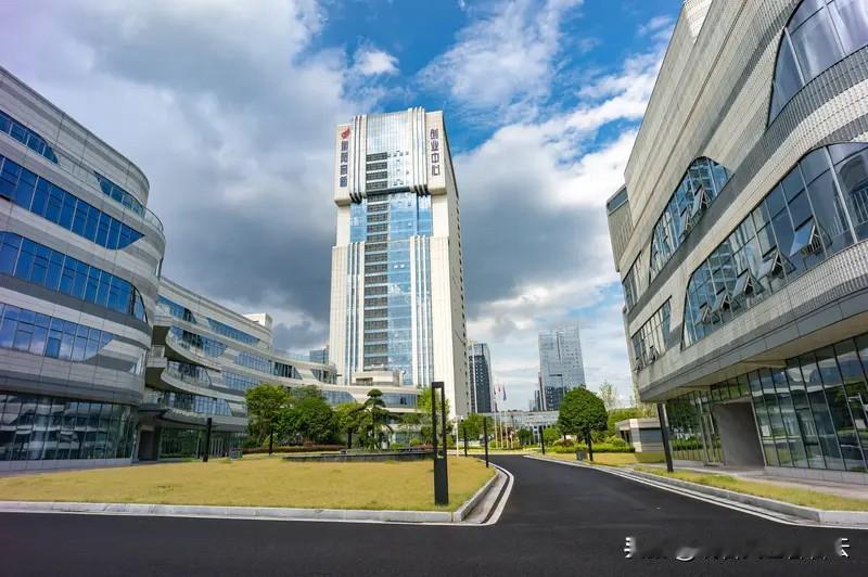 打工本来就是求的是一个稳定性，而不是求一个发大财。

如果一个人想要发大财的话，