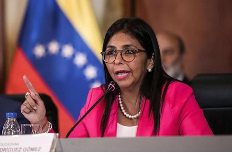 马杜罗恐怕到现在也没想明白。抓他的不是美国特种兵，而是那个和他在加拉加斯贫民社区