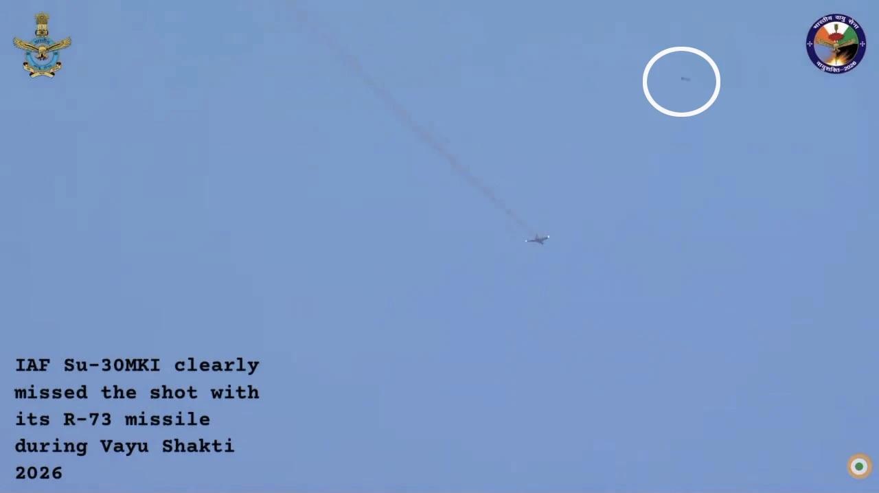 打慢速靶机脱靶！印度苏-30MKI出现尴尬场面，当着众人的面，R-73格斗导弹故