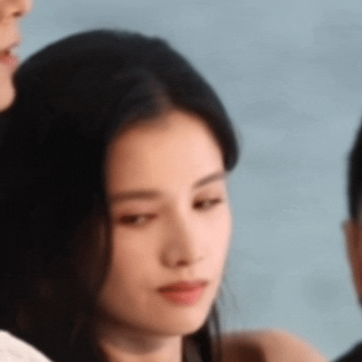 张婧仪为什么这么喜欢翻白眼？上一个白眼姐王楚然已经被骂老实了 