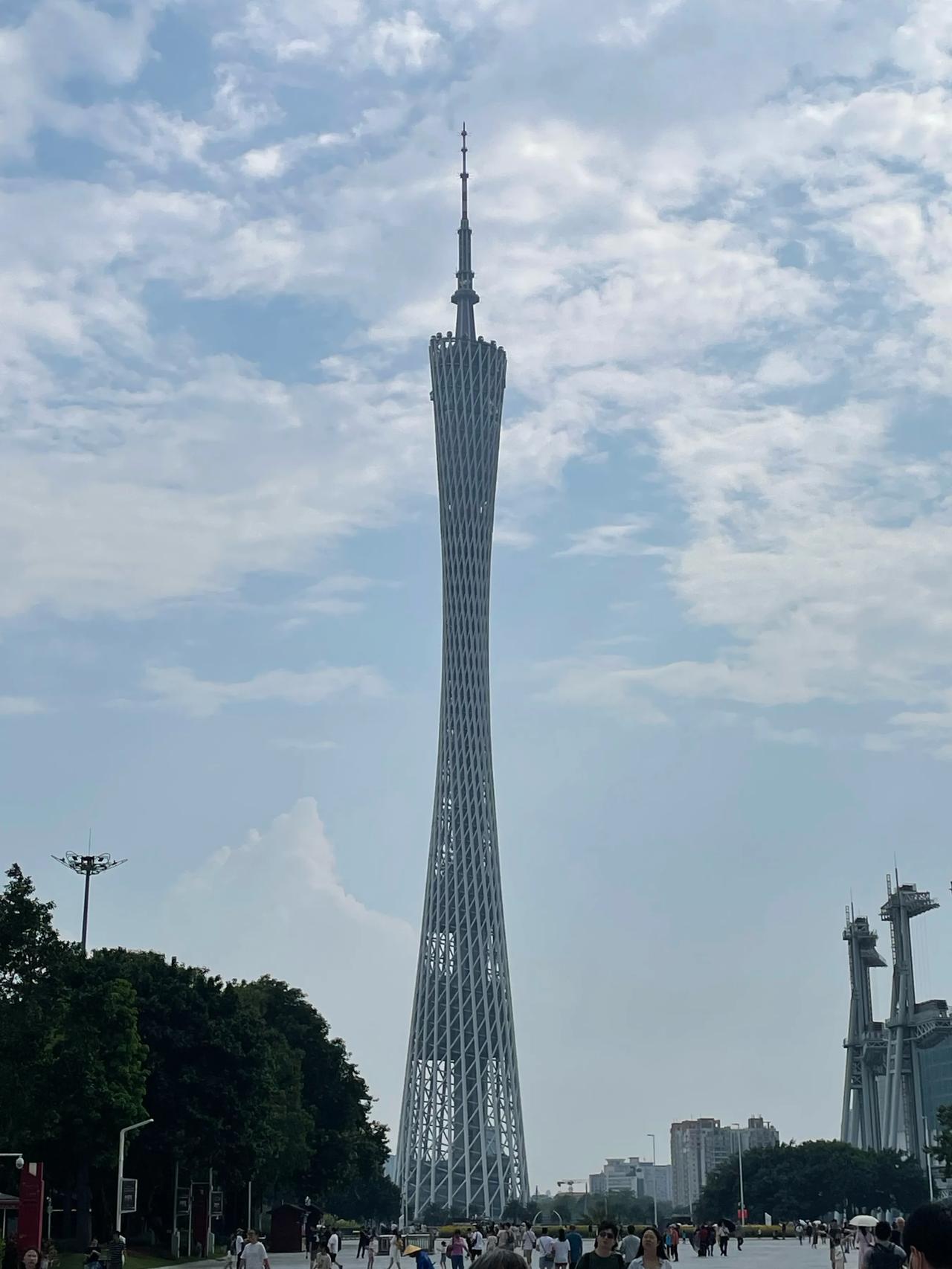 勇士球迷最瞧不上的三个NBA球员：

伦纳德——要不是伦纳德2019赛季加入猛龙