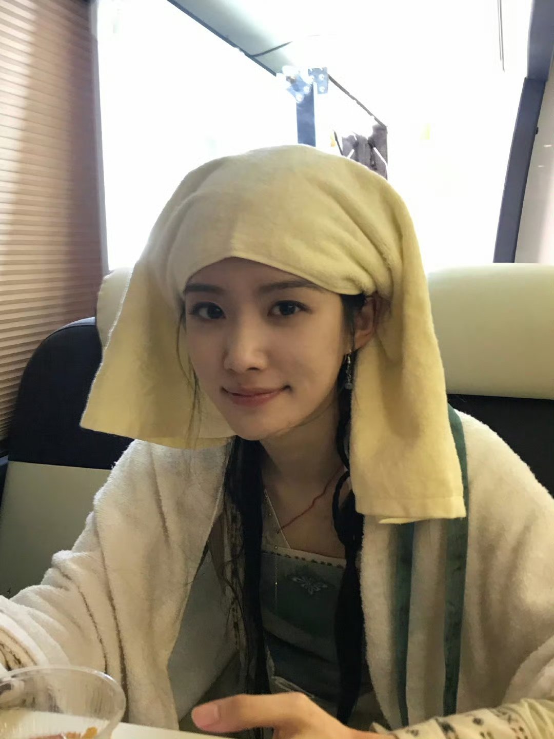 卢昱晓  🌷卢昱晓何不同舟渡 🌷卢昱晓南衣 "造物主自玫瑰诞生起便策划了这场