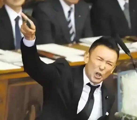 日本议员山本太郎怒斥高市早苗：这是卖国行为！


他表示：高市早苗拿着80万亿送
